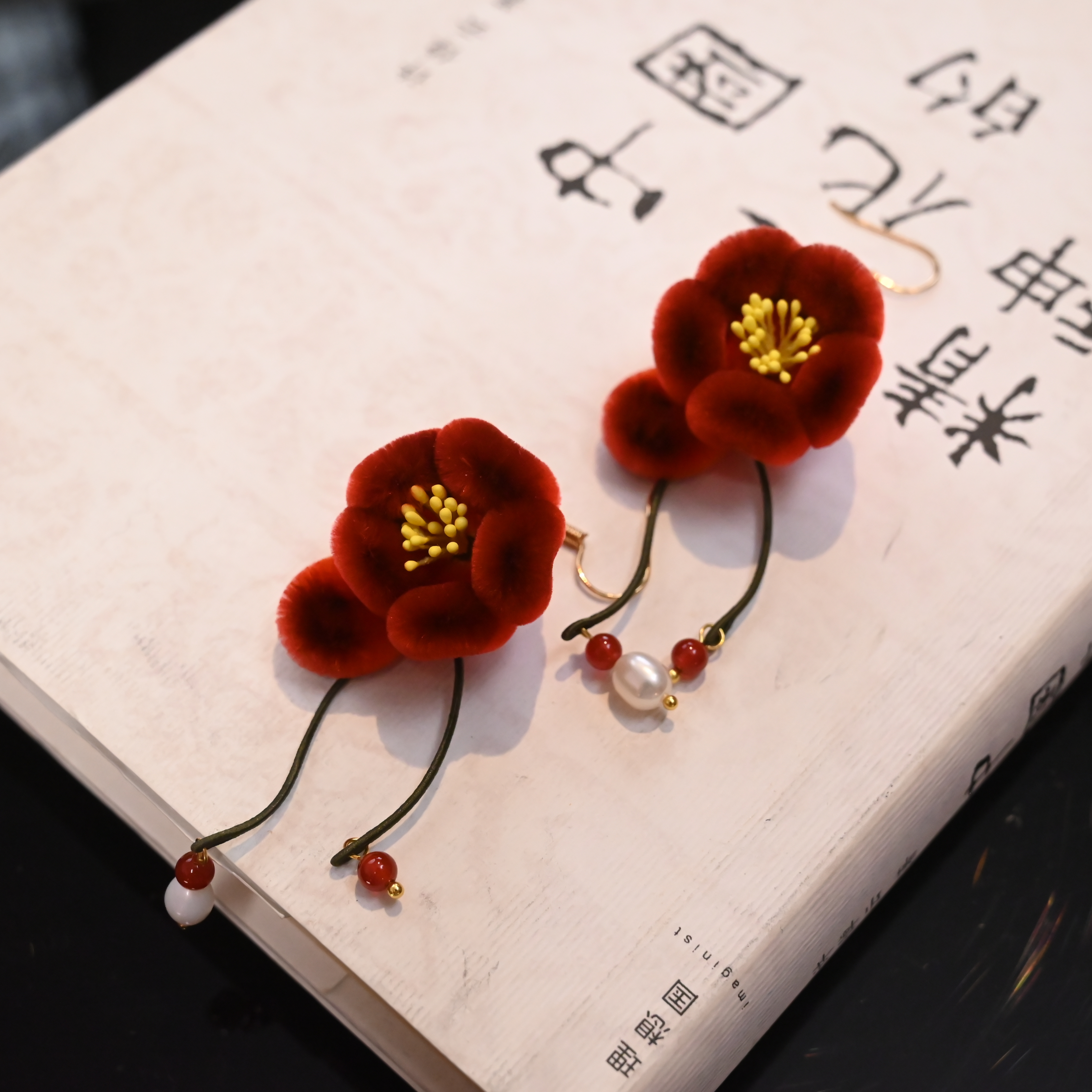 非金属布艺耳饰 【红梅胖绒】刺绣纯手工非遗耳环