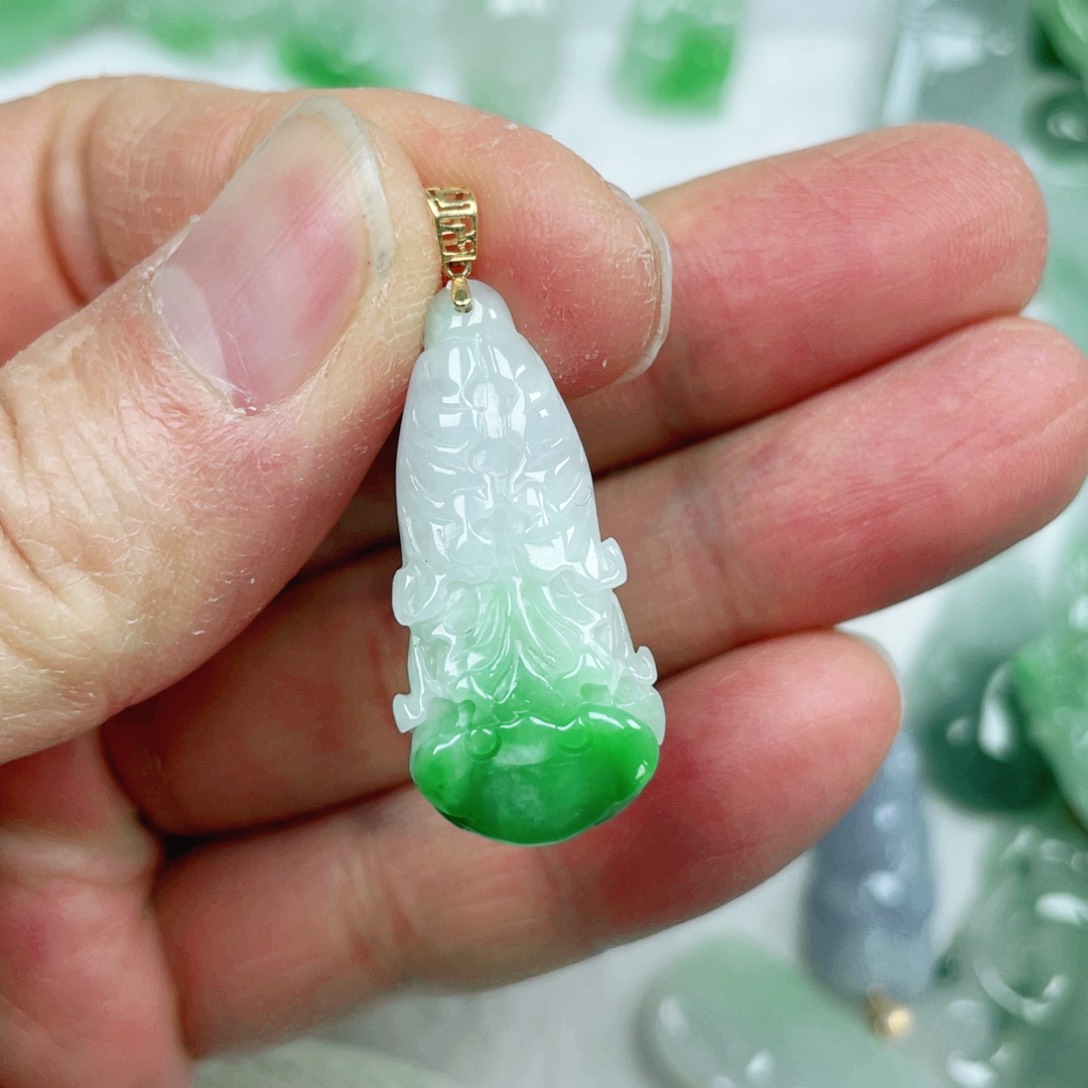 翡翠吊坠(不含链)18K金镶嵌