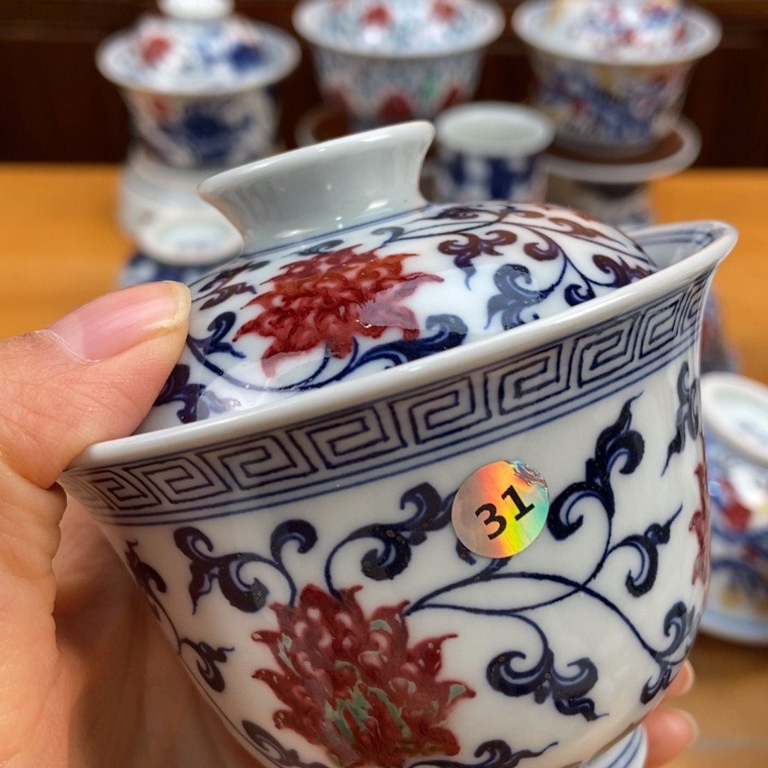 手绘现代茶具非古董K****?