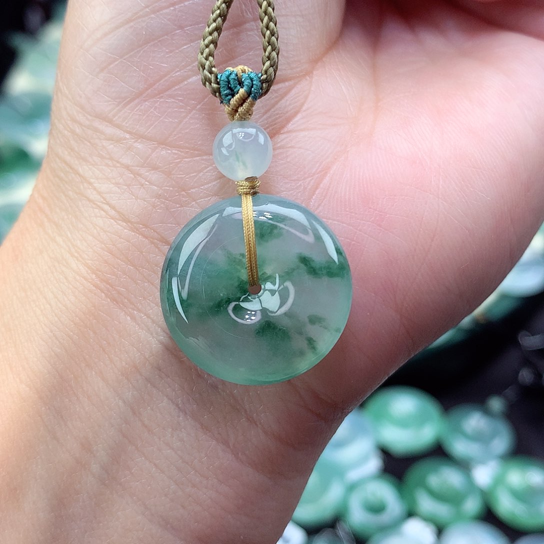 翡翠颈饰未镶嵌尺寸20.9/6.1