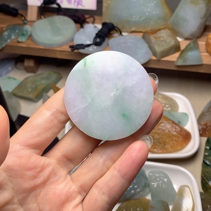 翡翠未镶嵌颈饰天然