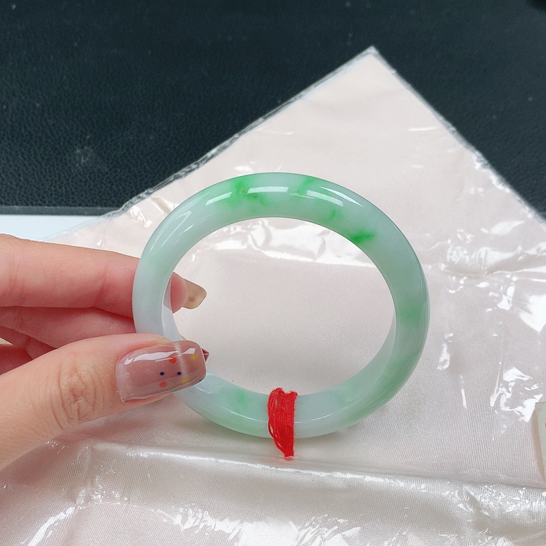 未镶嵌手镯翡翠011