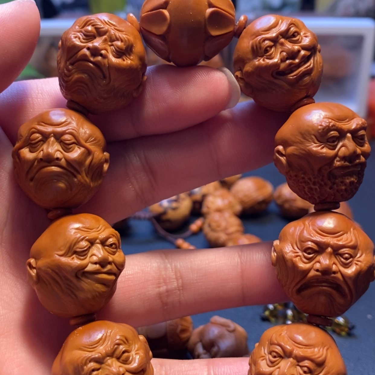 【闪购商品】橄榄核手串/手链苏工名家顶级2.4水晶核写实十八罗汉