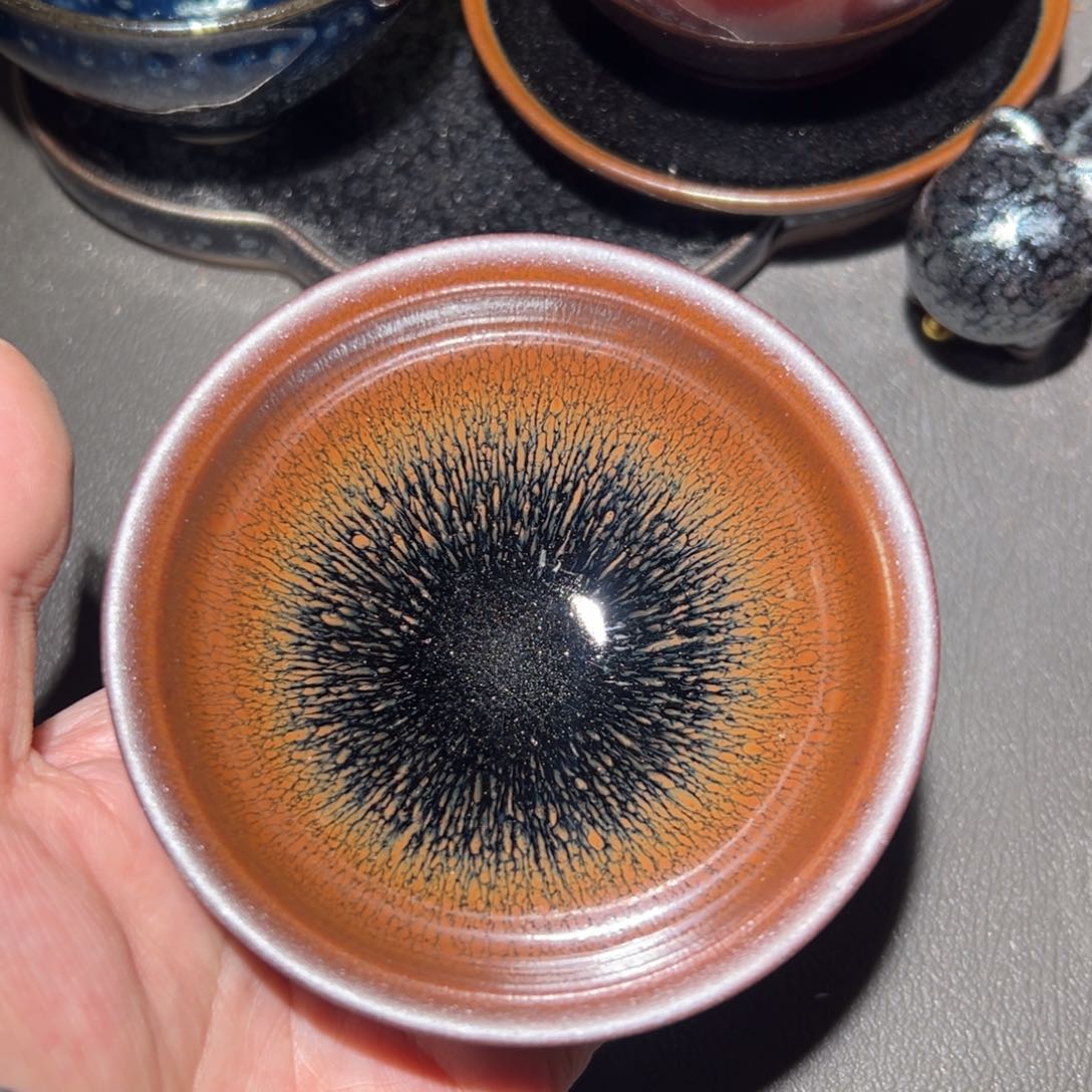 茶盏这个点就困着看电视看电影睡觉