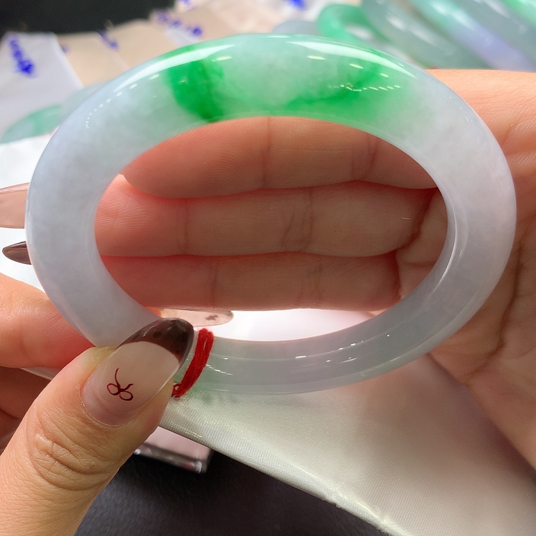 翡翠未镶嵌手镯（圆镯）13号