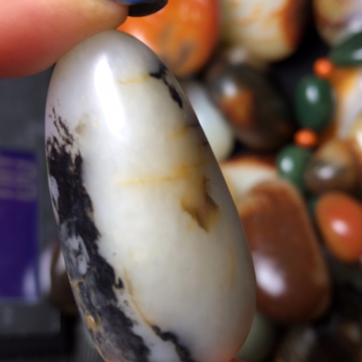 和田玉未镶嵌珠宝奇石