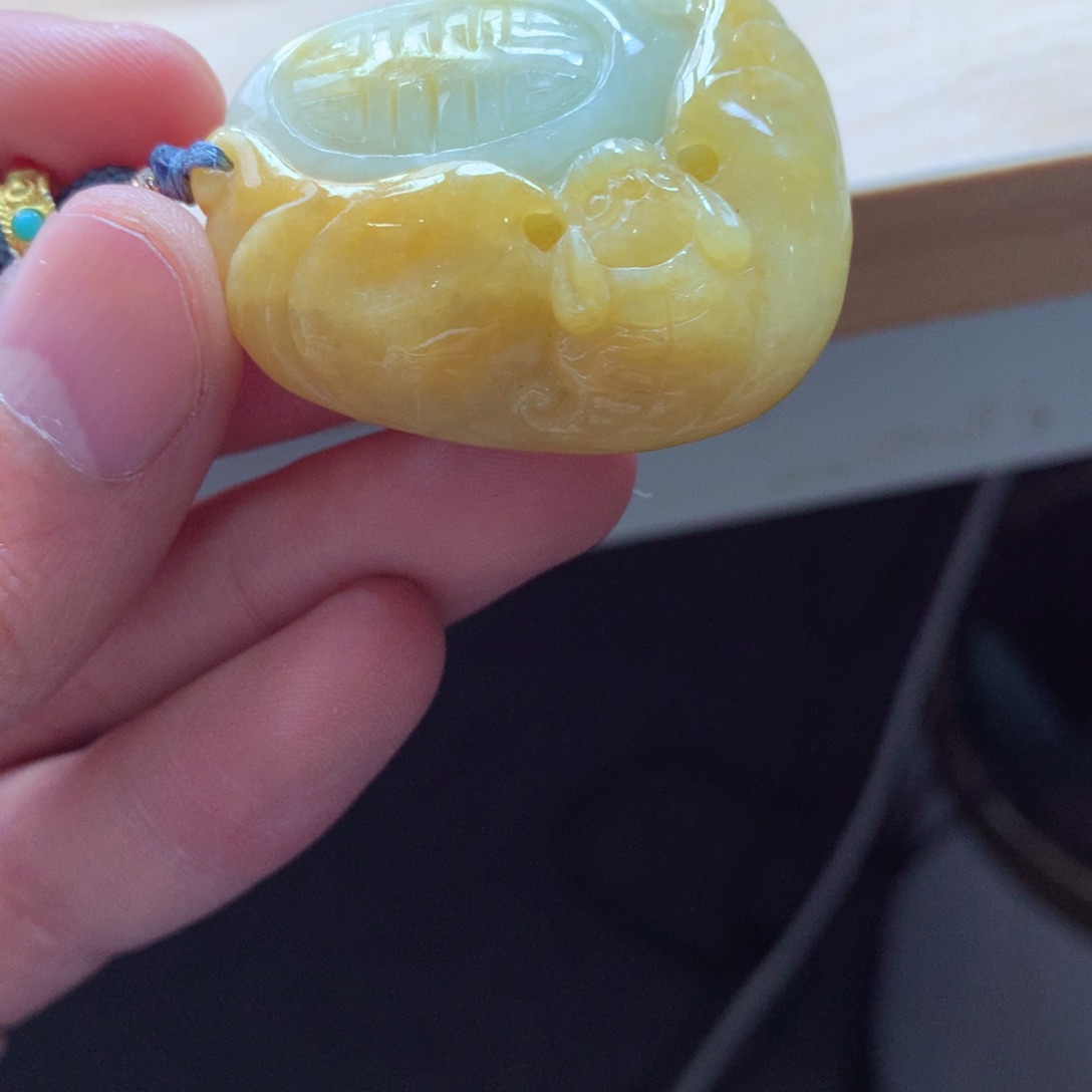 翡翠颈饰未镶嵌吊坠