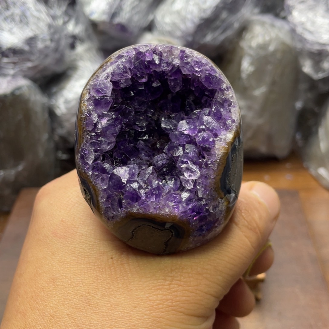 紫晶未镶嵌摆件紫晶