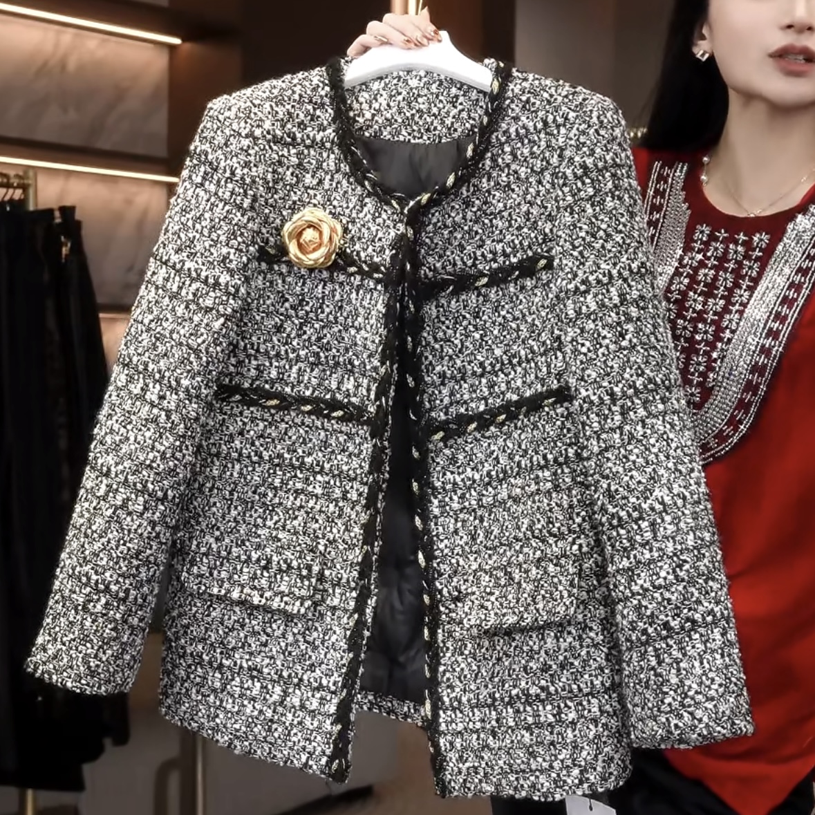 秋季新款贵气轻奢气质设计师显瘦百搭外套LS025