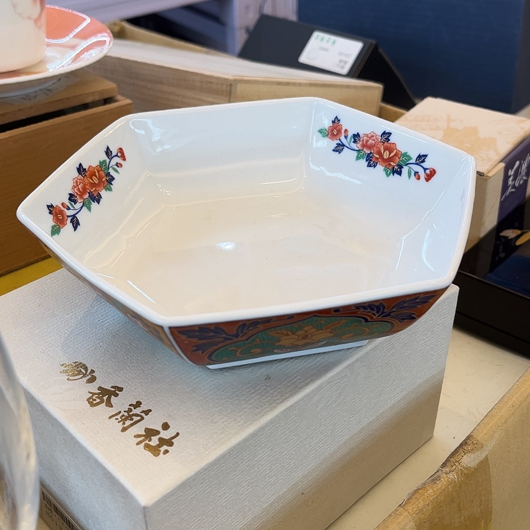 盖碗在家门口吃完早餐去