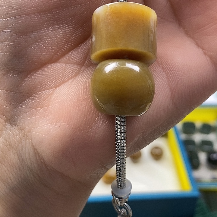 青***)和田玉（碧玉）未镶嵌手链