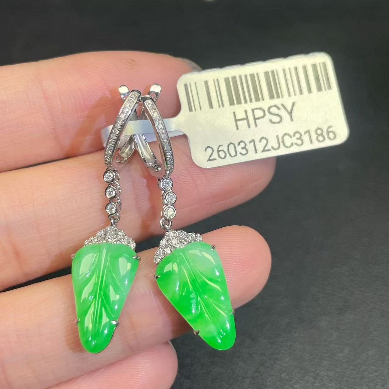 18k镶嵌缅甸a货翡翠吊坠（不含链）