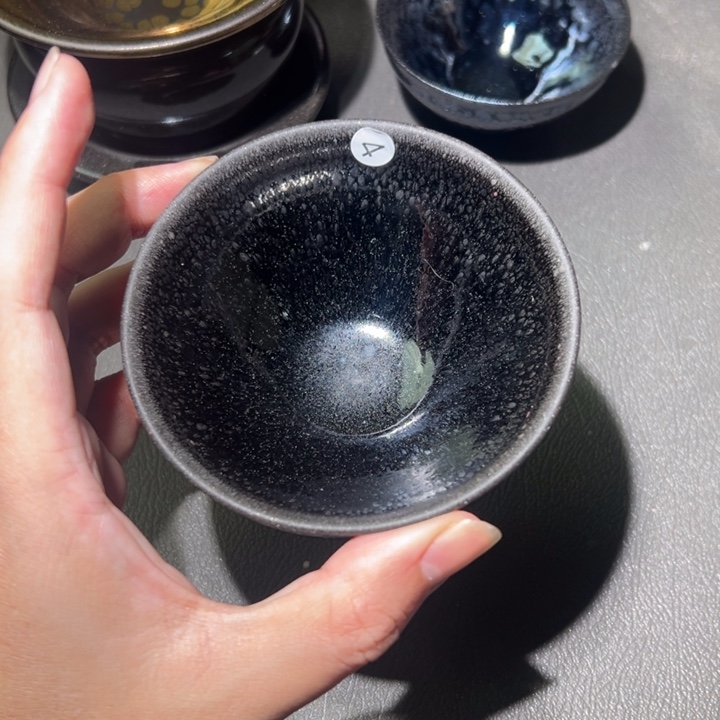 茶盏我想和她好好聊聊呢