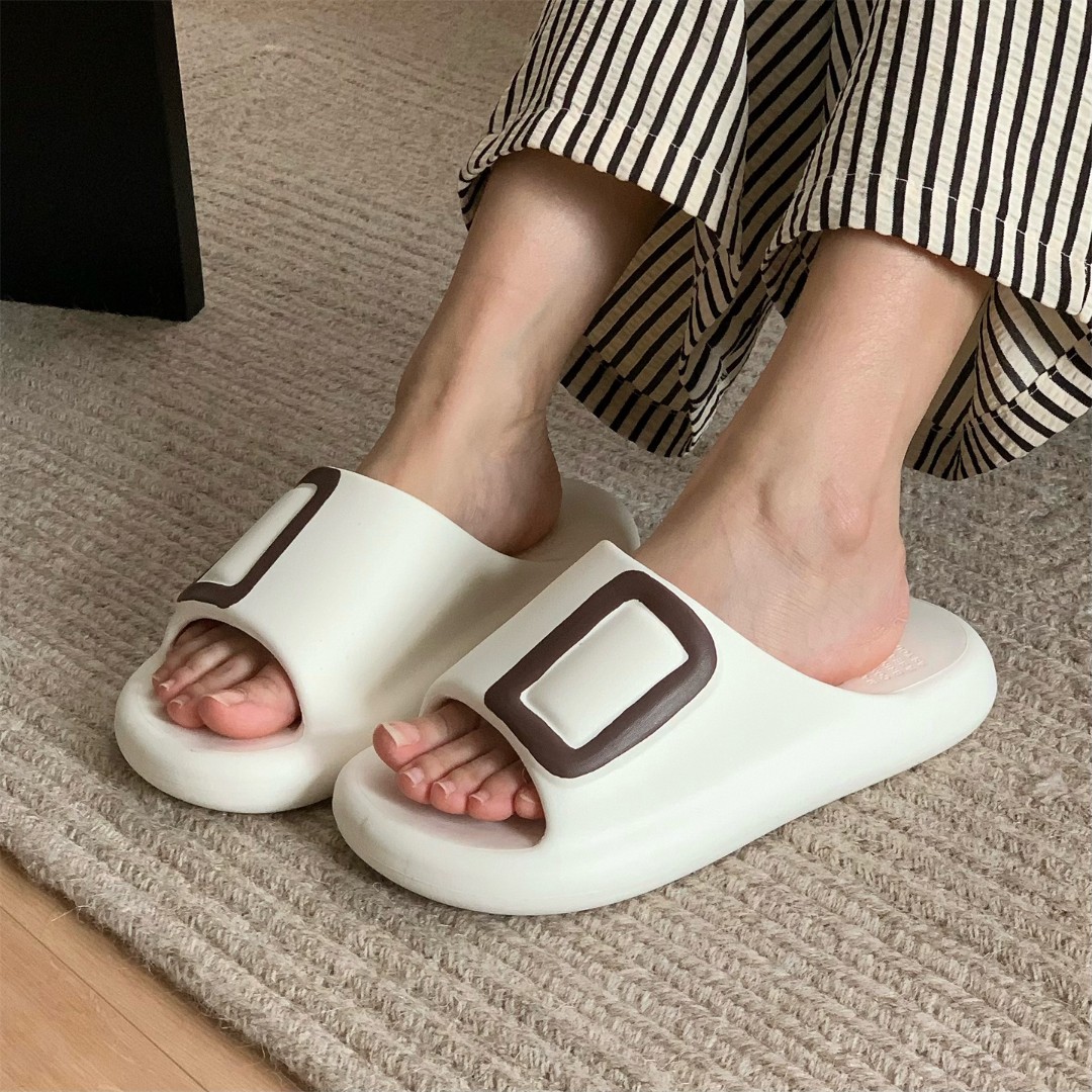 细细条 新款男女浴室一字洗澡拖鞋情侣居家软底防滑简约凉拖鞋夏