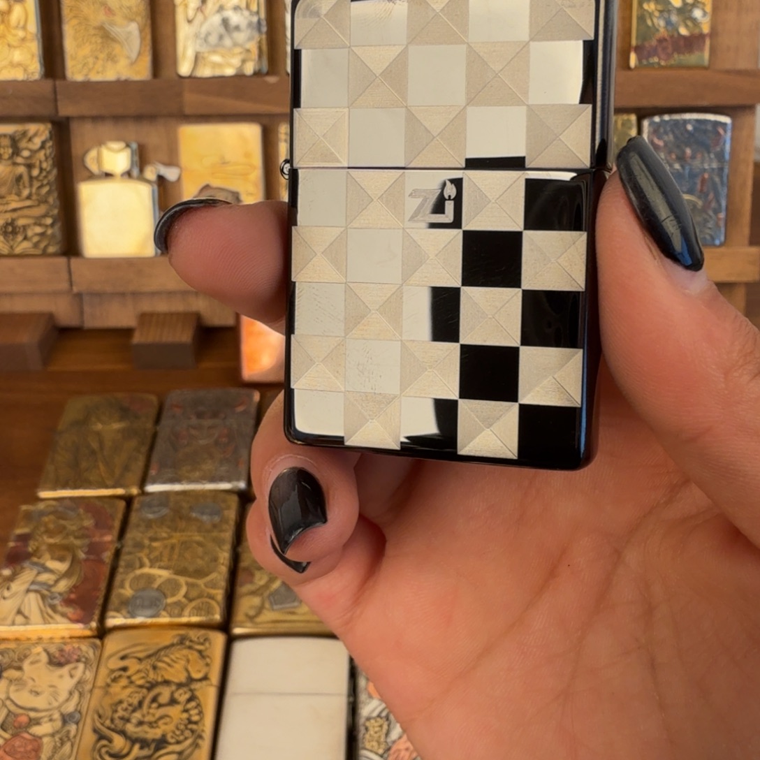223333688999988996
