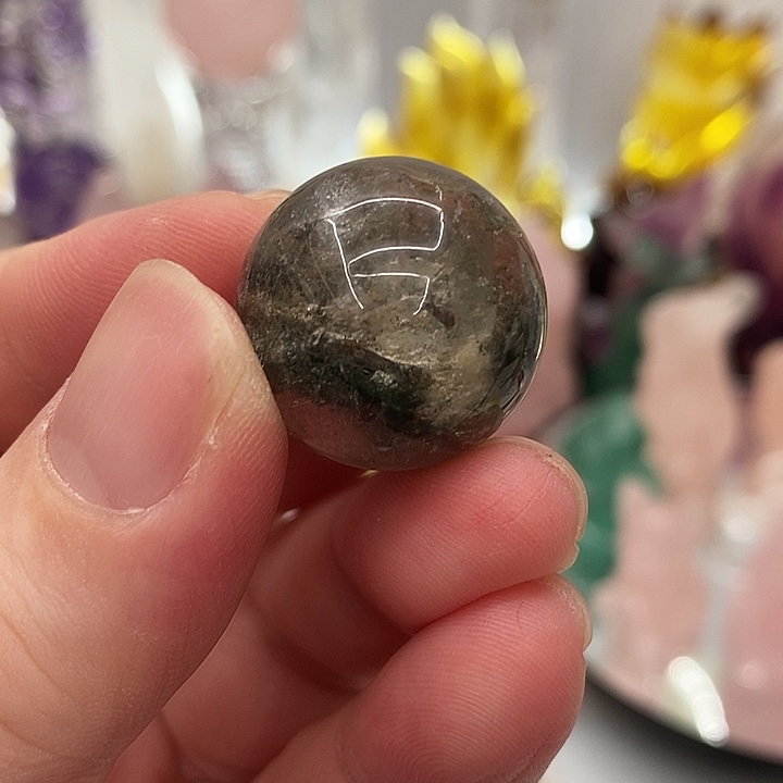 水晶未镶嵌摆件水晶有瑕