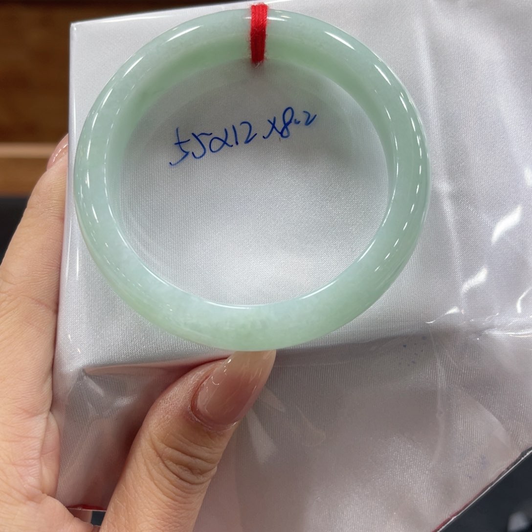 未镶嵌手镯翡翠翡翠