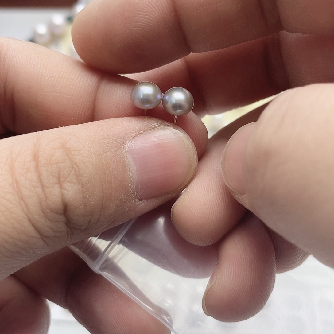 叶***子银S925镶嵌耳饰淡水珍珠