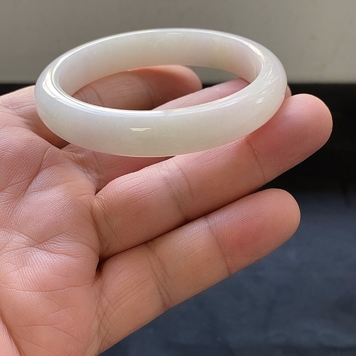 淘***淘翡翠未镶嵌手镯正