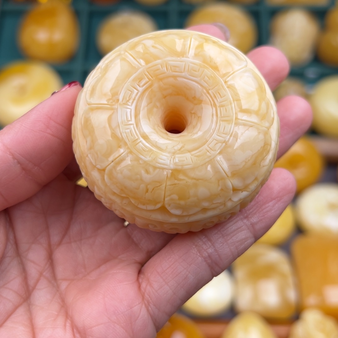 琥珀颈饰未镶嵌纯天然琥珀蜜蜡无优化