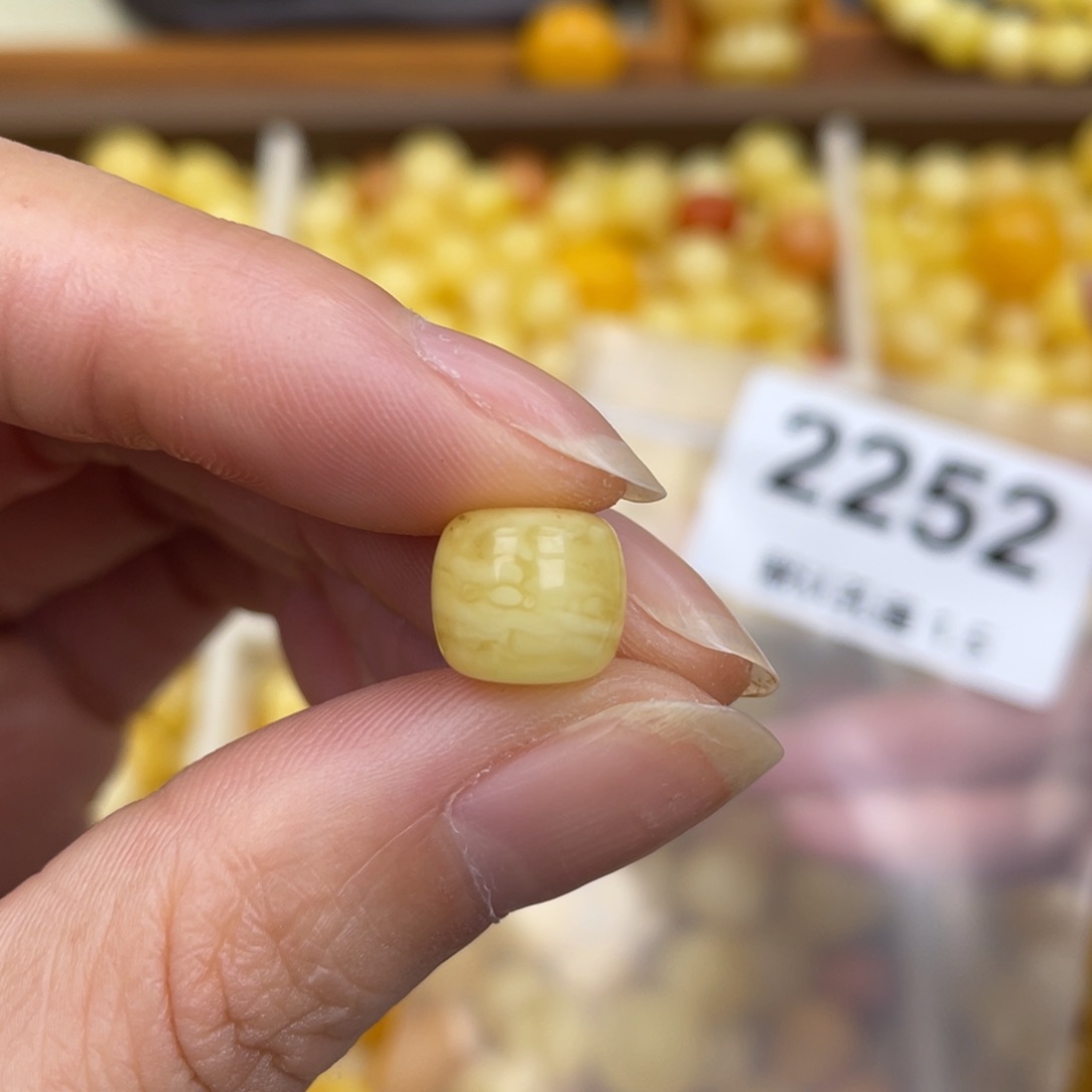 未镶嵌琥珀珠宝奇石微瑕10.0