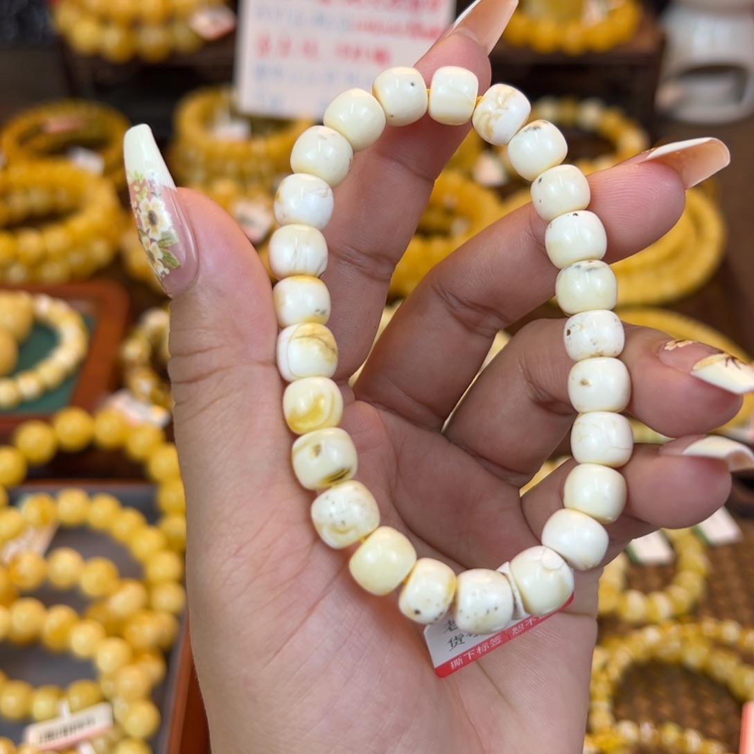 琥珀裸石未镶嵌kmnmmmmmmmm