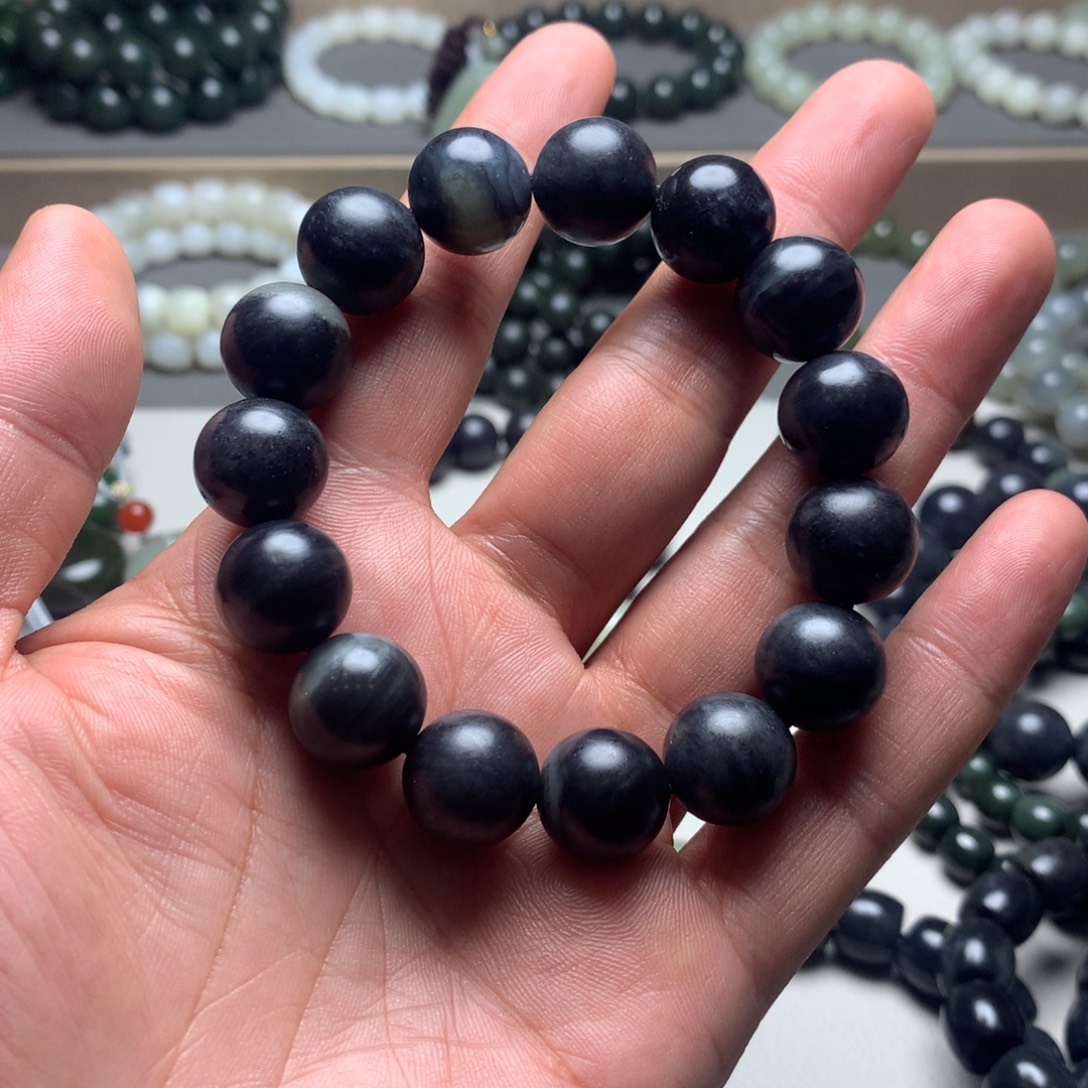 和田玉未镶嵌手链