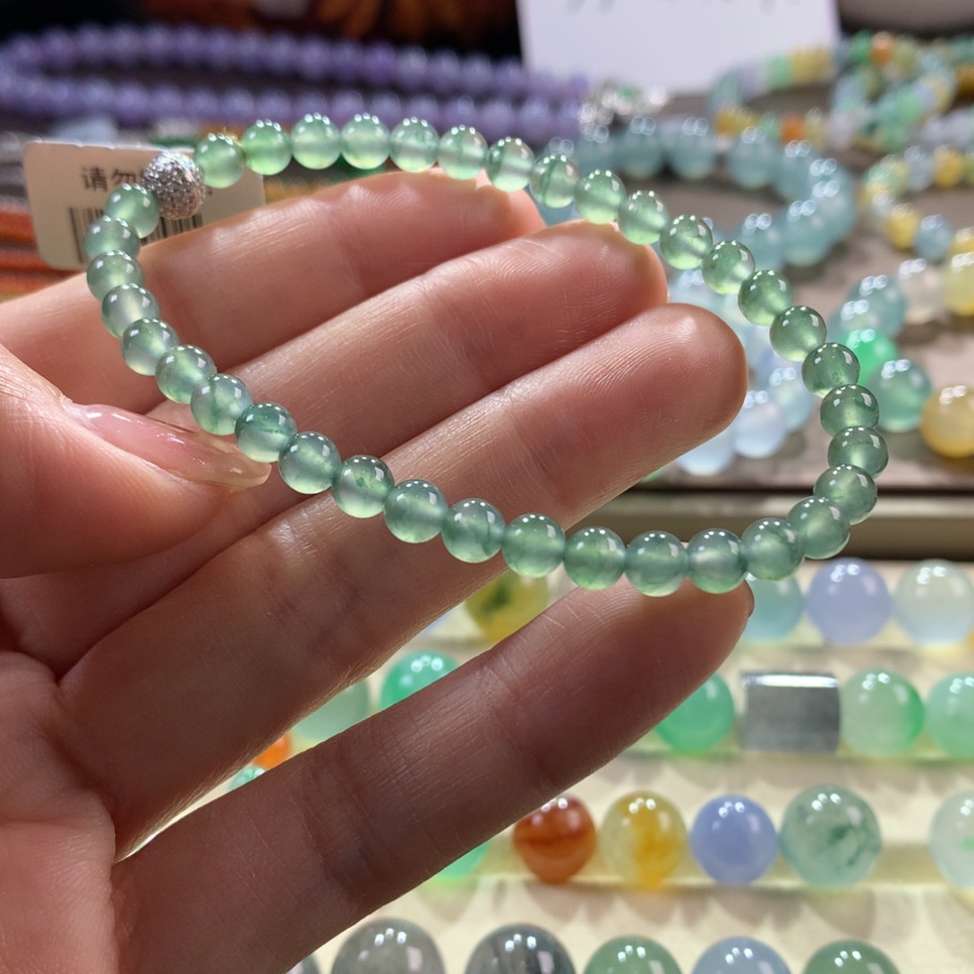 翡翠手链未镶嵌冰海草绿卡5.1