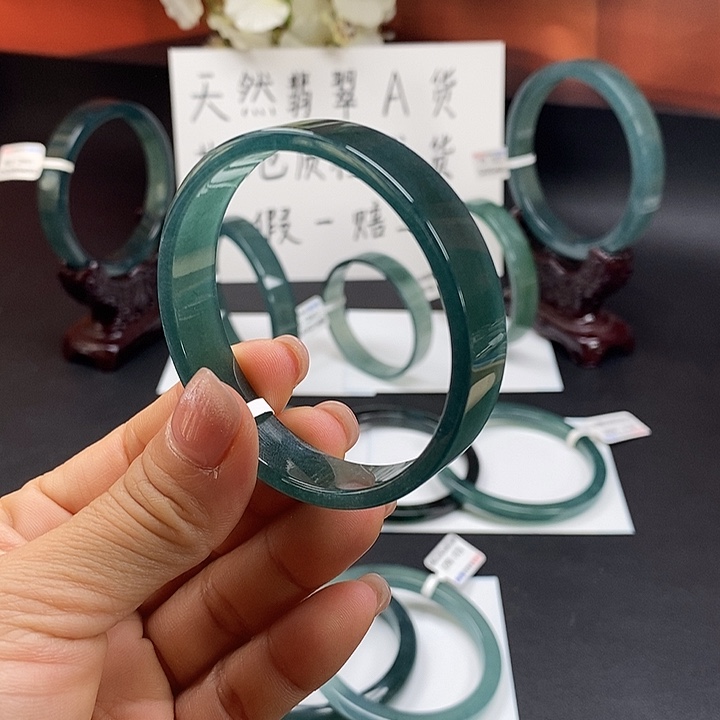 翡翠未镶嵌手镯54尺寸