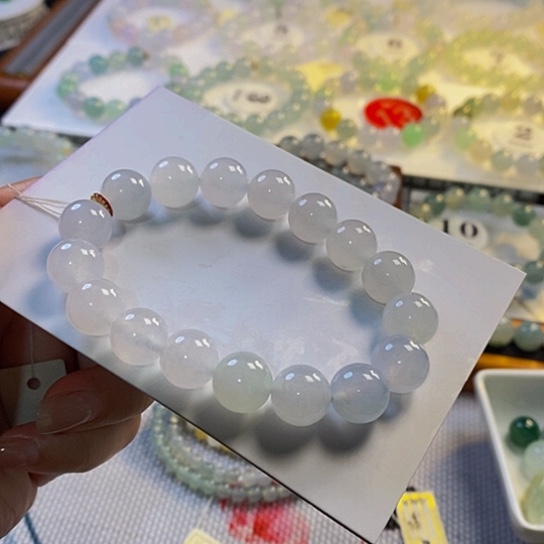 定制翡翠未镶嵌翡翠.