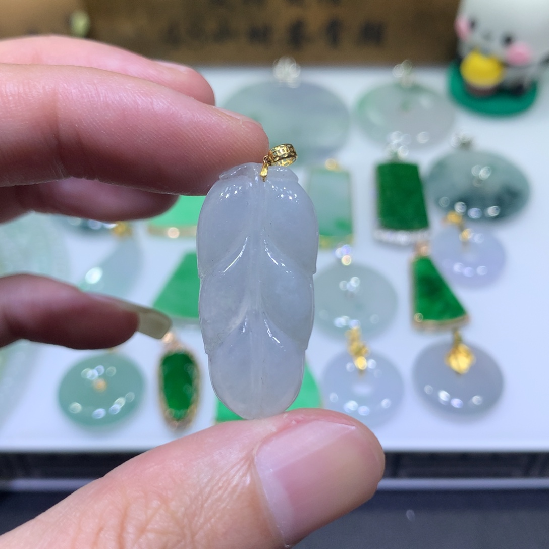 翡翠18K金镶嵌吊坠(不含链)