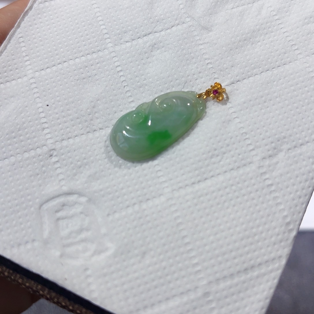 翡翠吊坠(不含链)未镶嵌