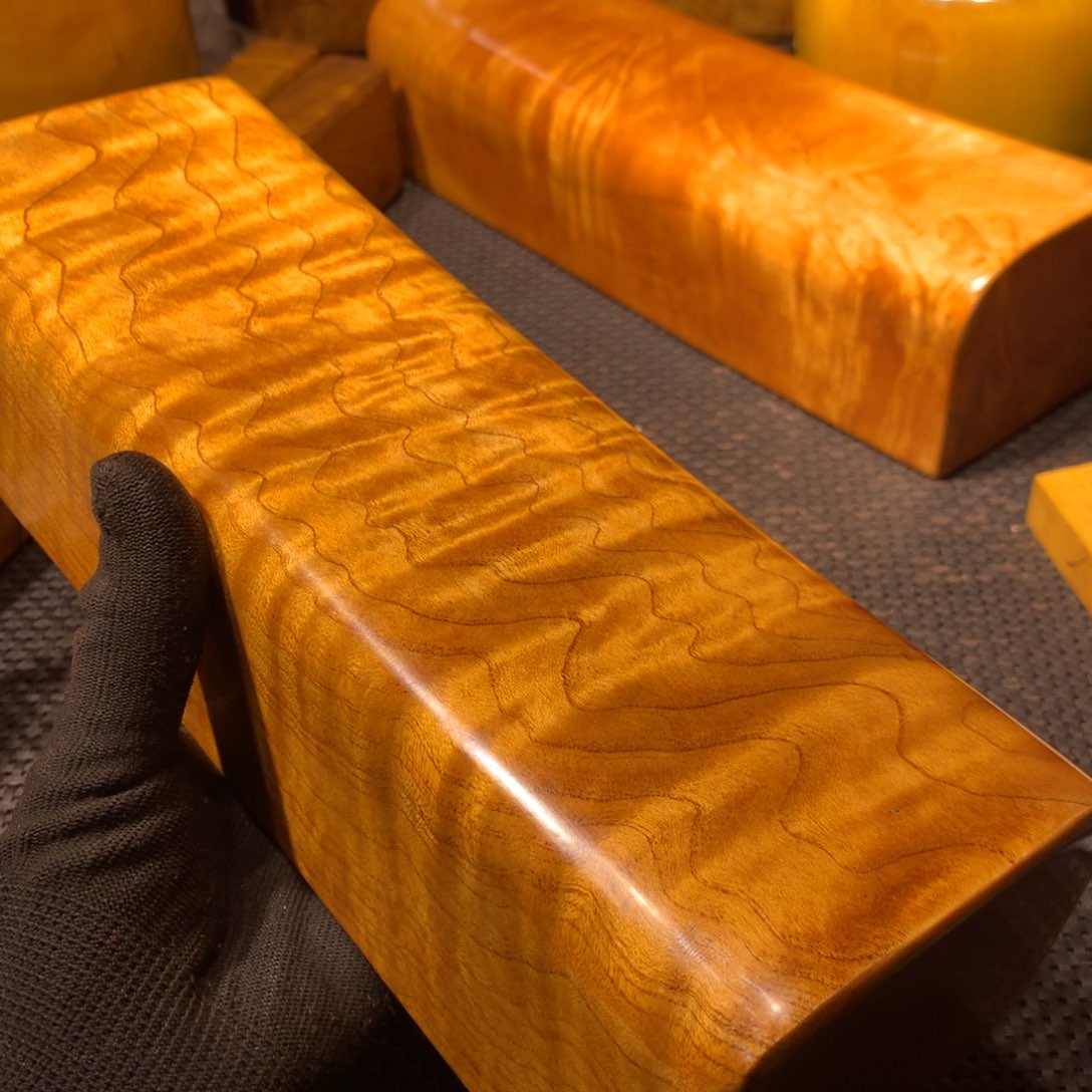 金丝楠可**甜金丝楠木枕