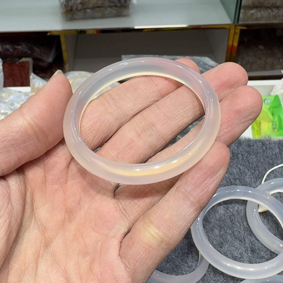 玛瑙/玉髓手镯未镶嵌月*?12