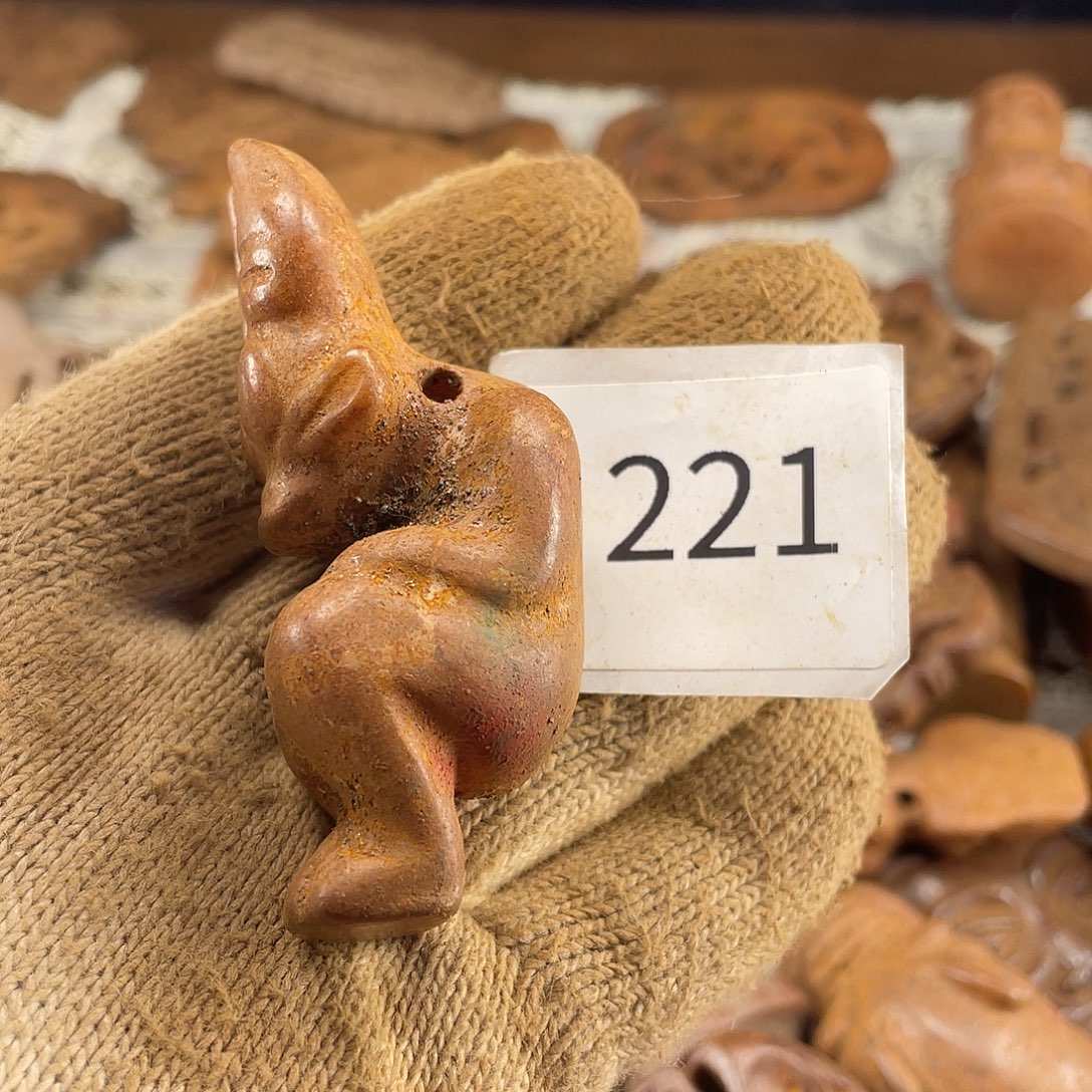 和田玉（糖玉）未镶嵌挂件