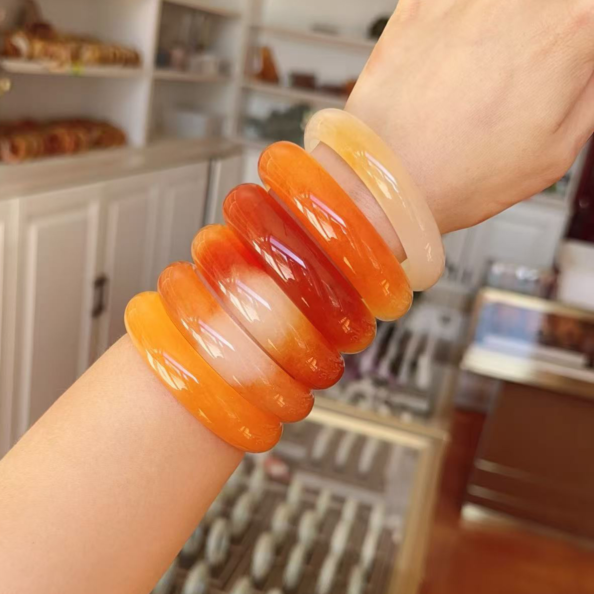 云南天然黄龙玉保真手镯