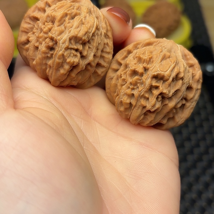 吊坠文玩核桃39红皮四座楼狮子头