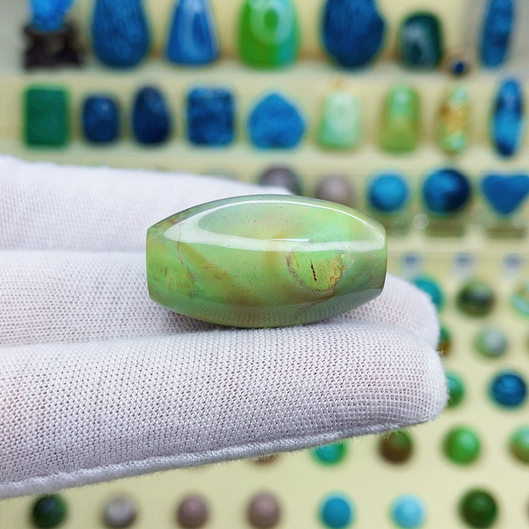 绿松石绿松石未镶嵌