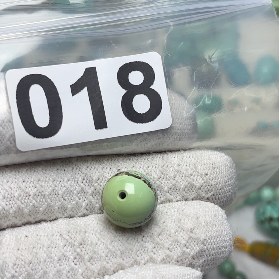 K***德绿松石未镶嵌珠宝奇石