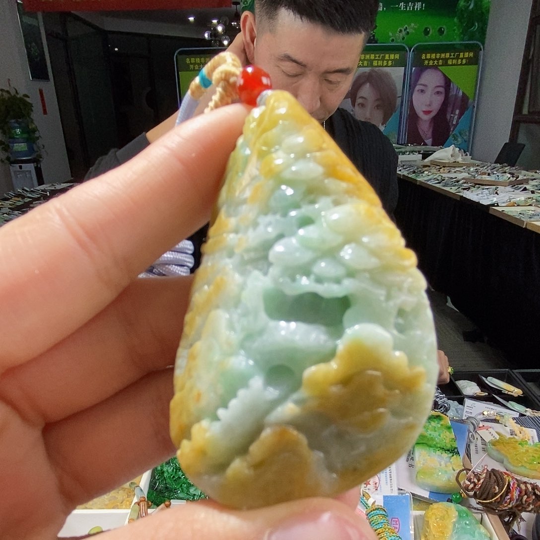 颈饰未镶嵌翡翠翡翠