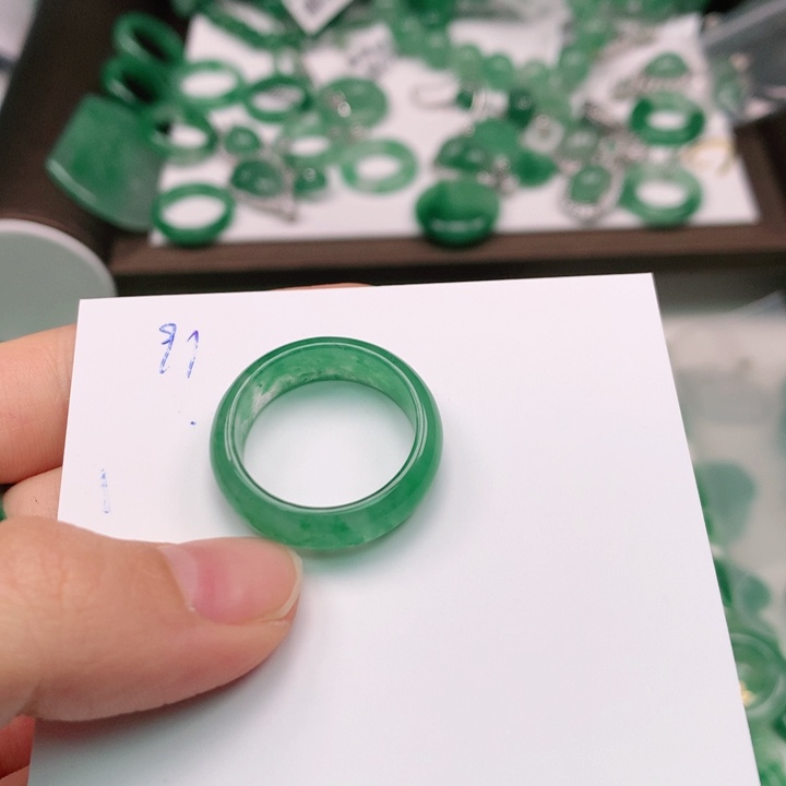 石英质玉颈饰未镶嵌?****?