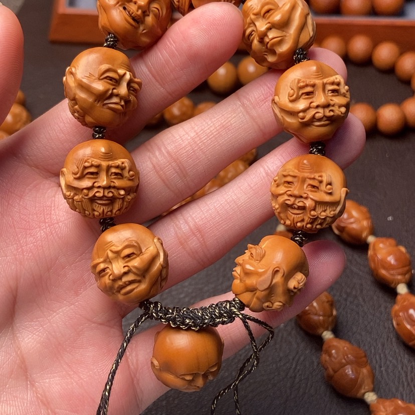 【闪购商品】橄榄核吊坠猫**挤橄榄核