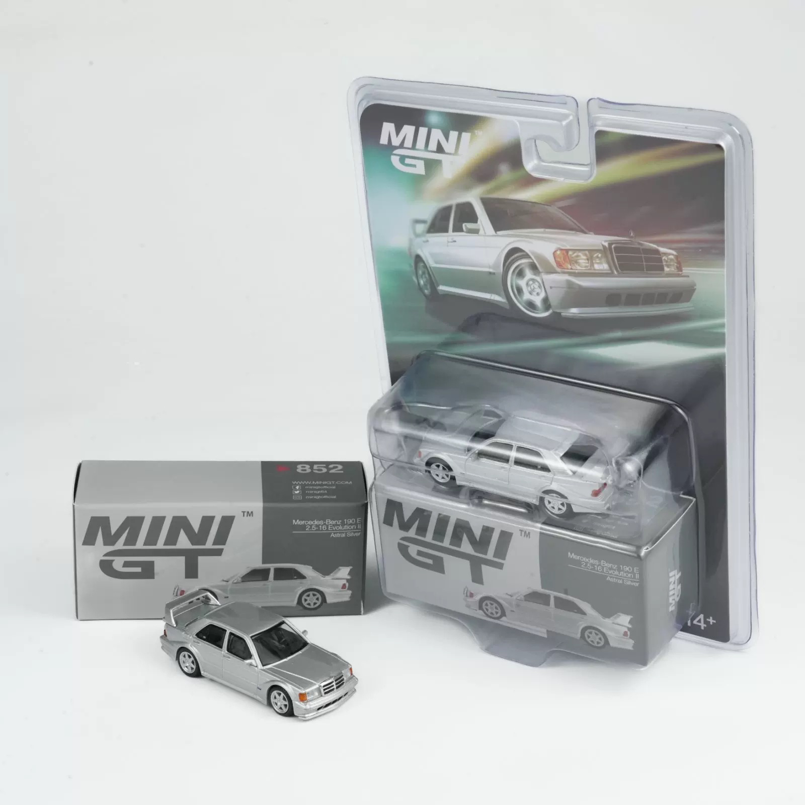 MINIGT 1/64 奔驰 Mercedes-Benz 190E 银 车内摆件 汽车模型 852