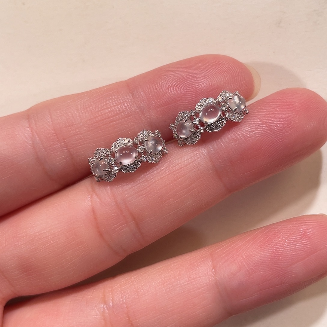 翡翠18K金镶嵌耳饰南非钻