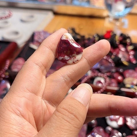 【闪购商品】天然辰砂天然原矿朱砂吊坠