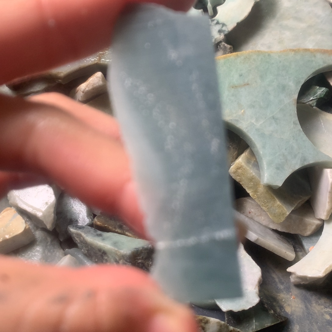 翡翠颈饰未镶嵌缅甸翡翠