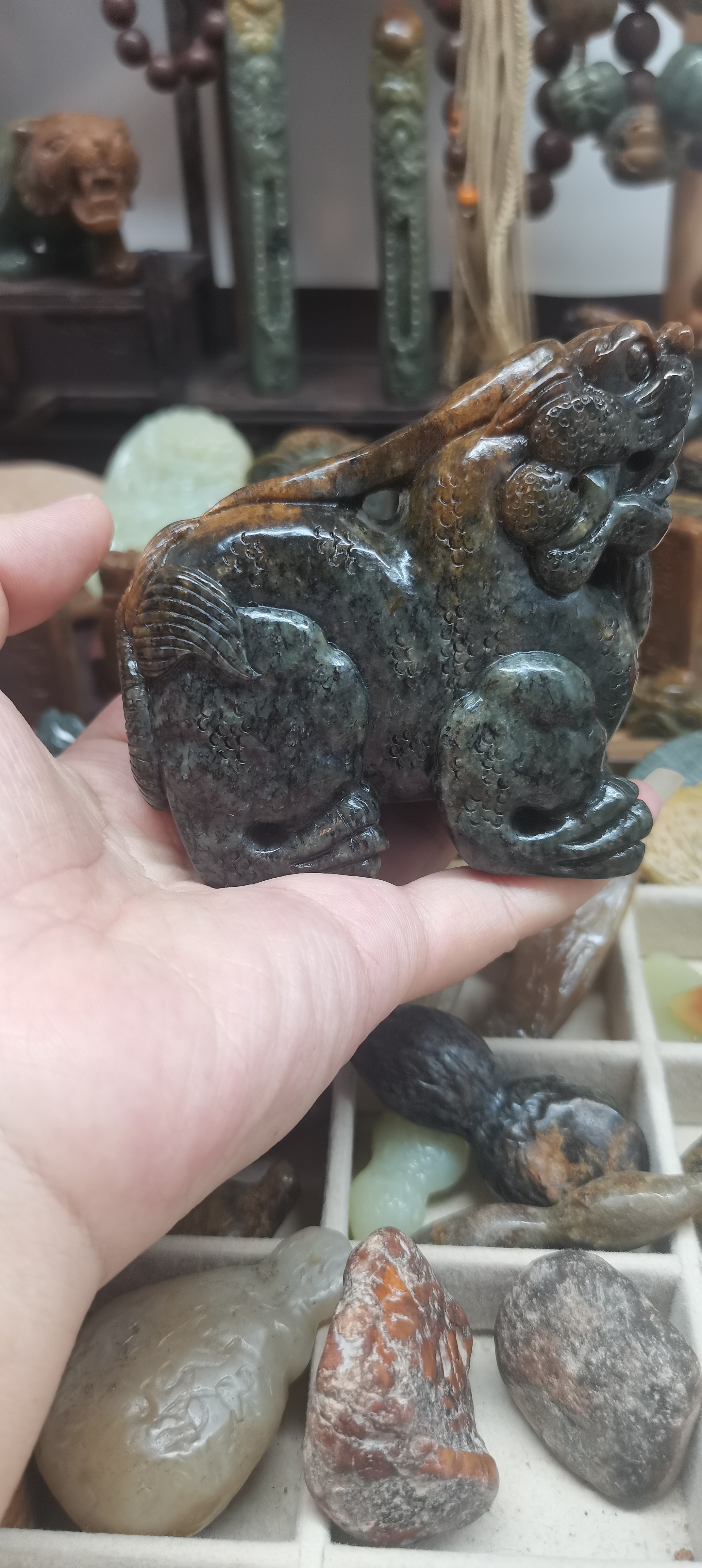 河磨玉小摆件大手把貔貅