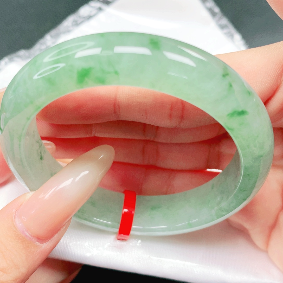 翡翠未镶嵌手镯53