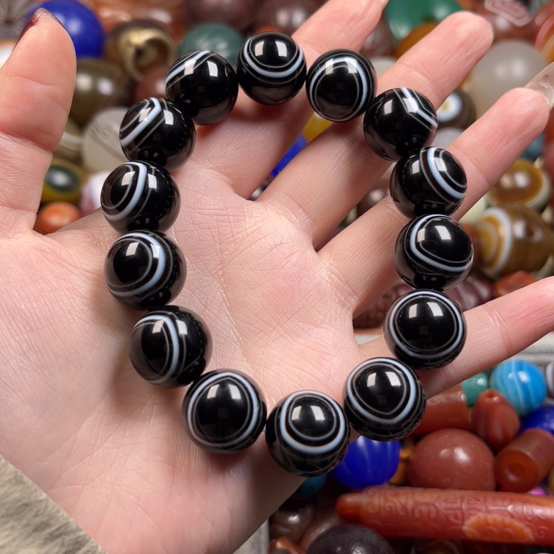 玛瑙/玉髓颈饰未镶嵌