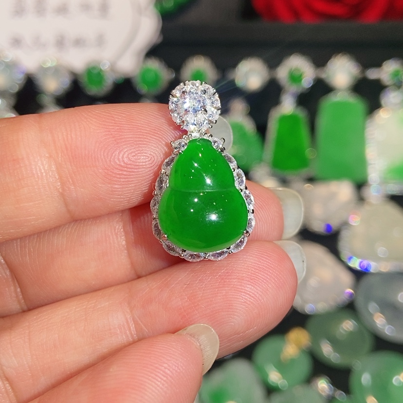 【闪购商品】颈饰未镶嵌翡翠天然翡翠